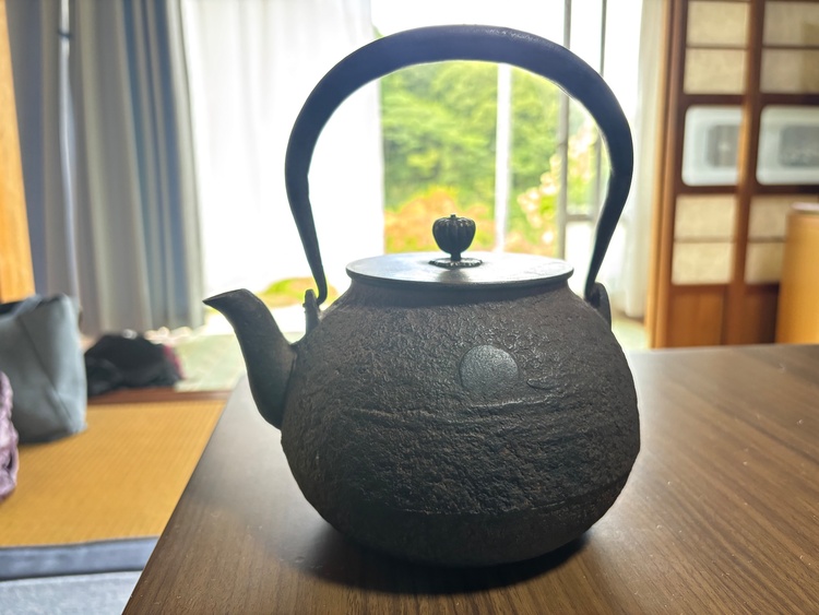 鉄瓶（美術品・骨董品）の商品画像 - 査定依頼日：2026年8月30日 - 最高査定価格：5,000円
