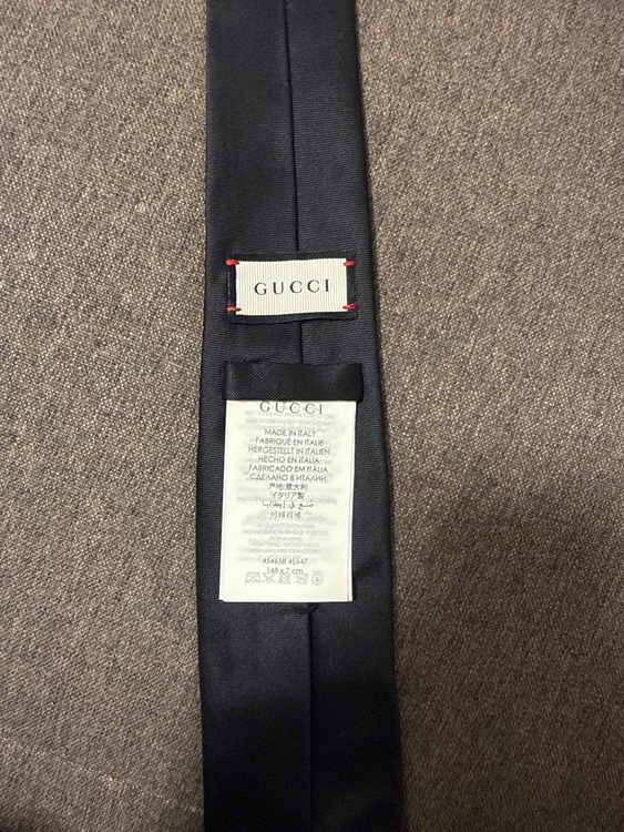 ビー（ハチ） エンブロイダリー シルク タイ（古着・ファッション）の商品画像 - 査定依頼日：2025年10月13日 - 最高査定価格：100,000円