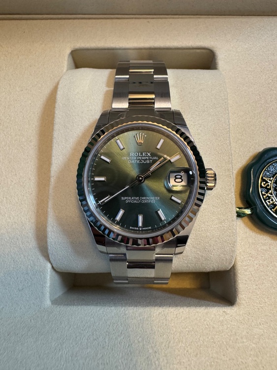 デイトジャスト31 ミントグリーン（高級時計）の商品画像 - 査定依頼日：2025年9月9日 - 最高査定価格：1,600,000円