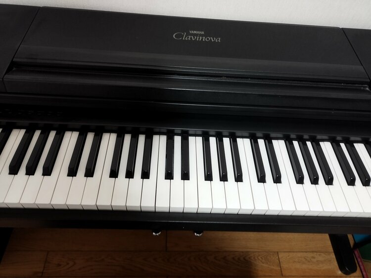 クラビノーバ CLP-550（ピアノ・楽器・PA機材）の商品画像 - 査定依頼日：2025年12月14日 - 最高査定価格：3,000円