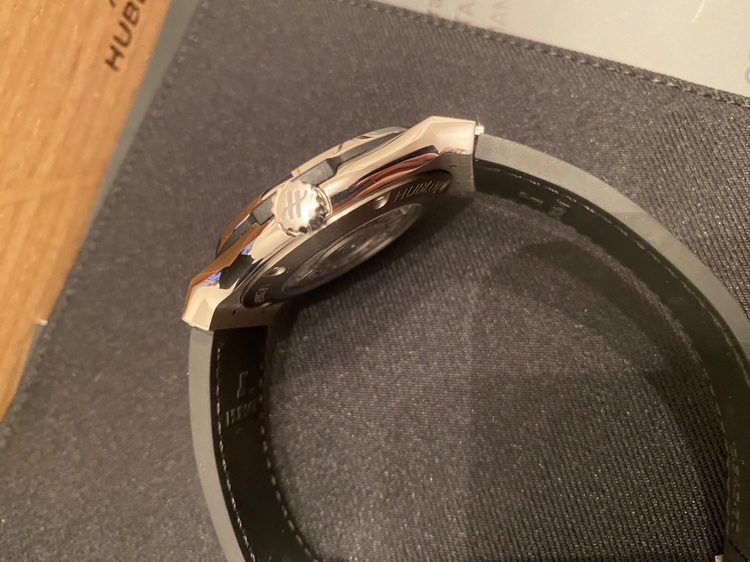 HUBLOTクラシックフュージョン（高級時計）の商品画像 - 査定依頼日：2025年9月5日 - 最高査定価格：550,000円