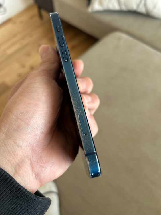 iPhone 12 128GB SIMフリー（スマホ）の商品画像 - 査定依頼日：2026年3月21日 - 最高査定価格：17,000円