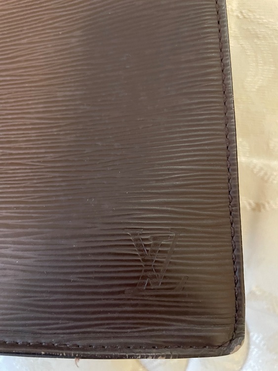 サックプラ（エピ、モカブラウン色）（ブランドバッグ）の商品画像 - 査定依頼日：2025年11月16日 - 最高査定価格：30,000円