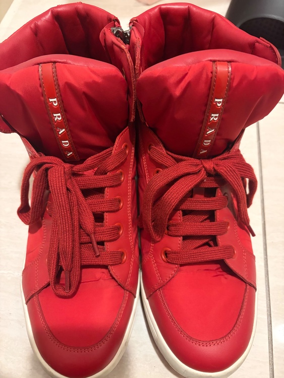 ハイカットスニーカー（古着・ファッション）の商品画像 - 査定依頼日：2026年3月16日 - 最高査定価格：100,000円