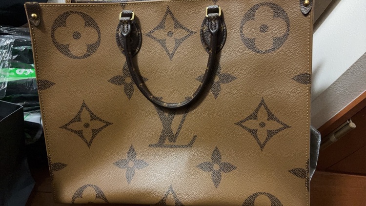 オンザゴー gm（ブランドバッグ）の商品画像 - 査定依頼日：2025年12月2日 - 最高査定価格：240,000円