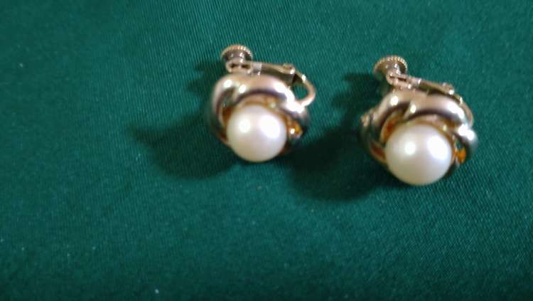 ピアス　イヤリング　いろいろ（金・貴金属）の商品画像 - 査定依頼日：2023年7月16日 - 最高査定価格：130,000円