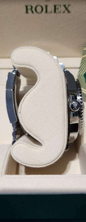 GMT-Master II　126710BLNR （高級時計）の商品画像 - 査定依頼日：2026年3月24日 - 最高査定価格：3,090,000円