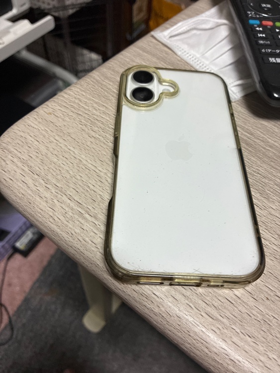 iPhone iPhone 16 128GB au（スマホ）の商品画像 - 査定依頼日：2026年8月30日 - 最高査定価格：74,000円