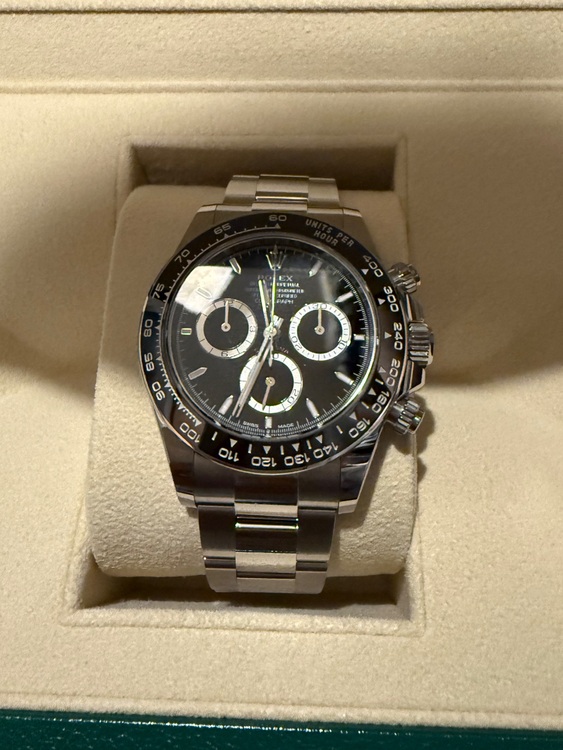 ロレックス デイトナ 126500lm（高級時計）の商品画像 - 査定依頼日：2025年7月12日 - 最高査定価格：4,500,000円