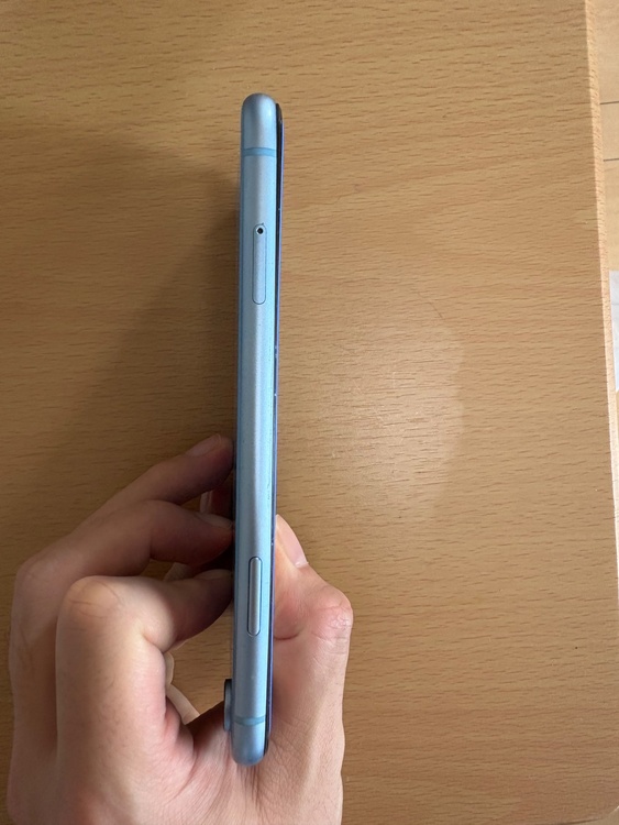 iPhone XR（スマホ）の商品画像 - 査定依頼日：2026年9月23日 - 最高査定価格：12,500円