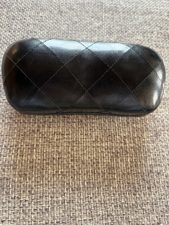 シャネル カメリア （ブランドバッグ）の商品画像 - 査定依頼日：2025年6月14日 - 最高査定価格：15,000円