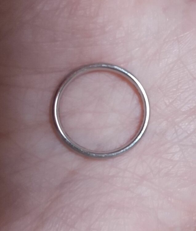 プラチナの結婚指輪 （金・貴金属）の商品画像 - 査定依頼日：2025年10月12日 - 最高査定価格：32,000円