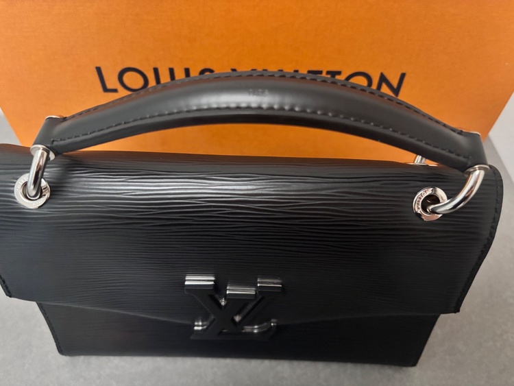 ルイヴィトン ルイヴィトン(その他) （ブランドバッグ）の商品画像 - 査定依頼日：2026年2月10日 - 最高査定価格：100,000円