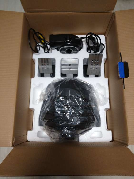 THRUSTMASTER T-GTⅡ（ゲーム機本体・ゲームソフト）の商品画像 - 査定依頼日：2023年9月2日 - 最高査定価格：50,000円