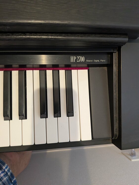 HP2700（ピアノ・楽器・PA機材）の商品画像 - 査定依頼日：2026年4月14日 - 最高査定価格：5,000円