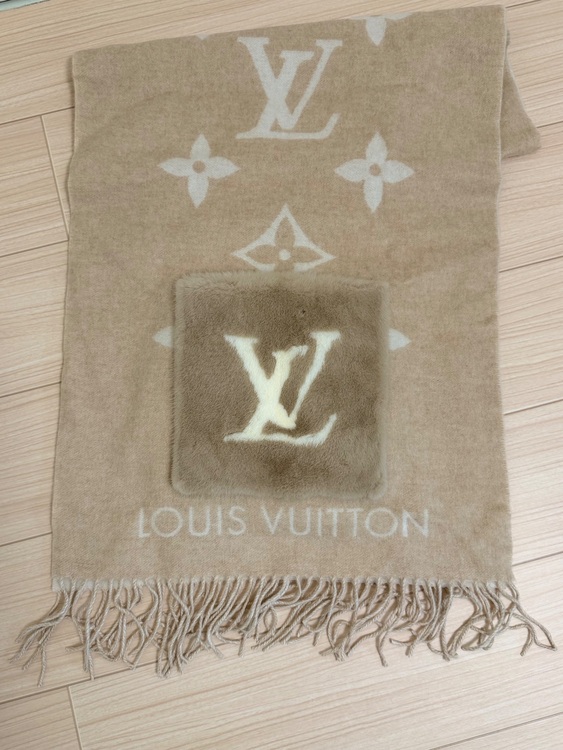 モノグラムカシミヤ100大判ストール未使用（古着・ファッション）の商品画像 - 査定依頼日：2025年11月12日 - 最高査定価格：70,000円