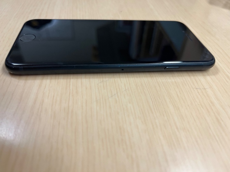 iPhone iPhone SE (第 3 世代) 128GB SIMフリー（スマホ）の商品画像 - 査定依頼日：2026年7月15日 - 最高査定価格：22,000円