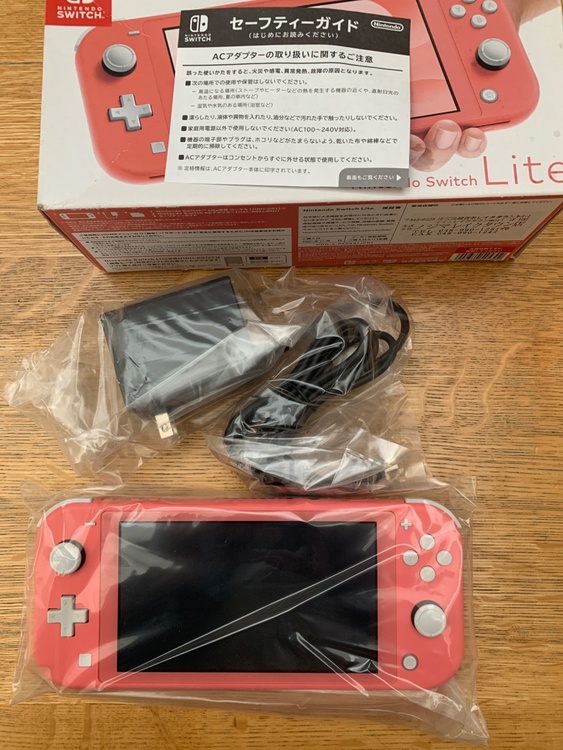 Nintendo Switch Lite コーラル HDH-S-PAZAA（ゲーム機本体・ゲームソフト）の商品画像 - 査定依頼日：2026年2月1日 - 最高査定価格：13,000円