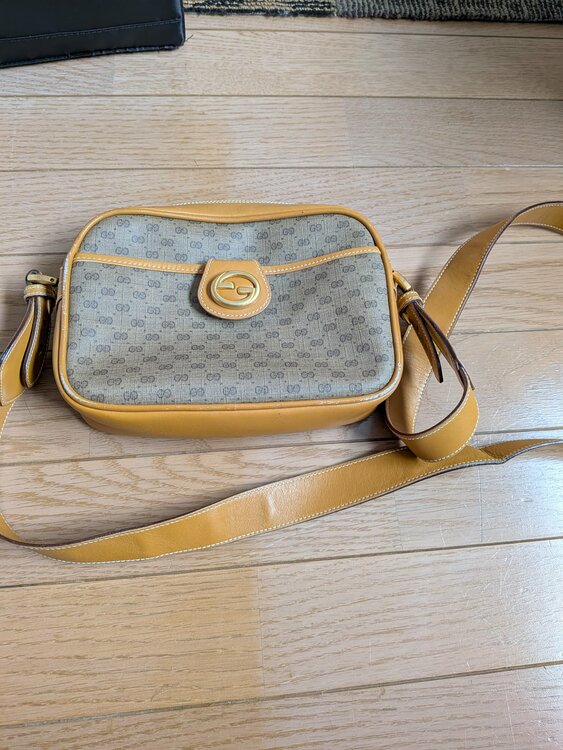 グッチ  （ブランドバッグ）の商品画像 - 査定依頼日：2026年2月7日 - 最高査定価格：10,000円