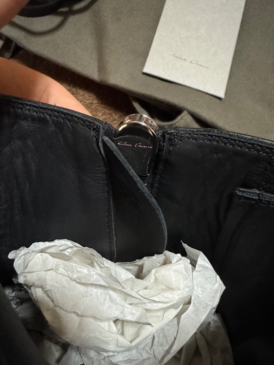 リックオウエンス（古着・ファッション）の商品画像 - 査定依頼日：2025年12月27日 - 最高査定価格：22,000円