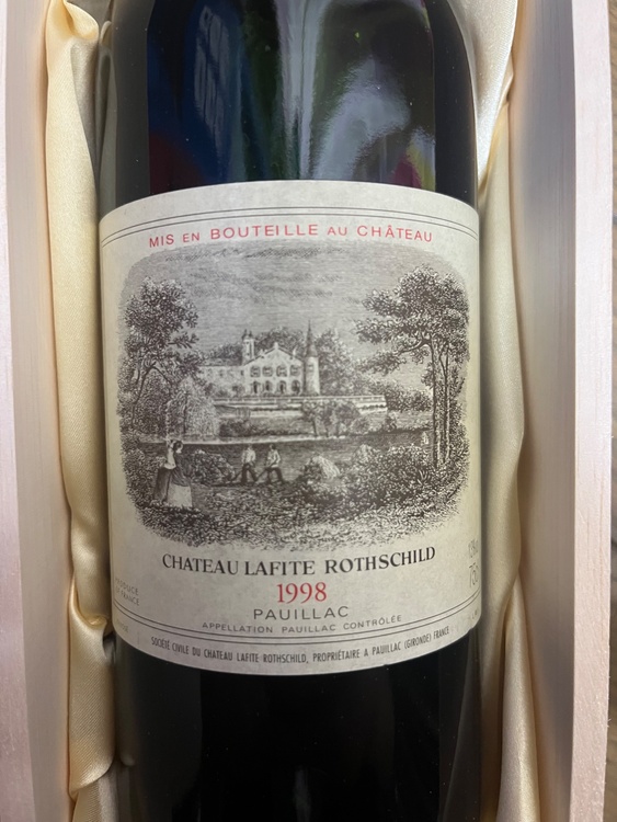 ワイン シャトーラフィットロートシルト （お酒）の商品画像 - 査定依頼日：2026年2月28日 - 最高査定価格：68,000円