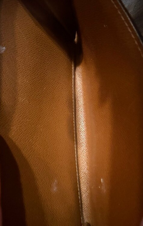 長財布（ブランド財布・小物）の商品画像 - 査定依頼日：2026年2月4日 - 最高査定価格：5,000円