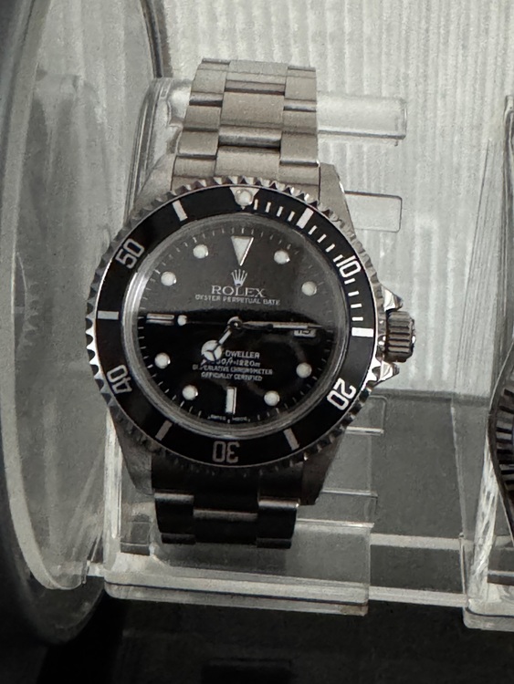 ロレックス シードゥエラー 1660（高級時計）の商品画像 - 査定依頼日：2025年8月2日 - 最高査定価格：1,230,000円