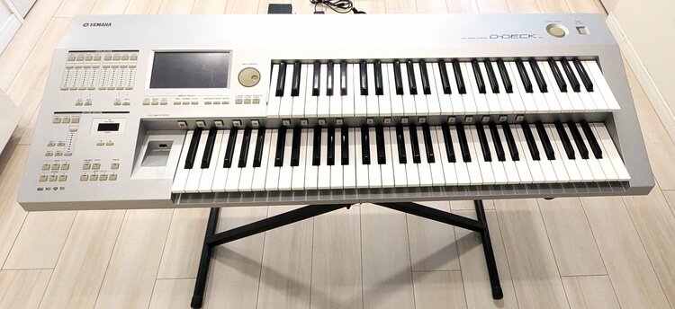 D-DECK（ピアノ・楽器・PA機材）の商品画像 - 査定依頼日：2026年5月8日 - 最高査定価格：10,000円