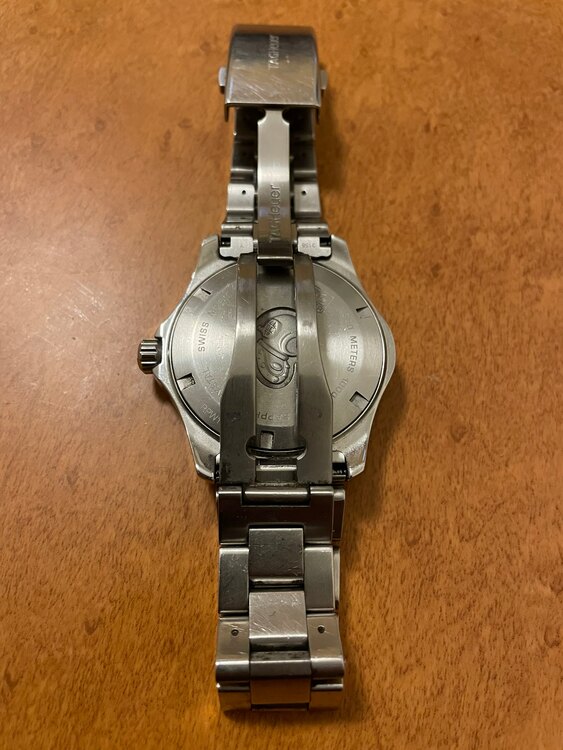 タグホイヤー アクアレーサー WAP111（高級時計）の商品画像 - 査定依頼日：2025年4月27日 - 最高査定価格：85,000円