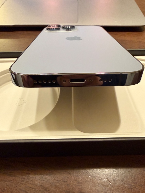 iPhone13pro（スマホ）の商品画像 - 査定依頼日：2026年3月2日 - 最高査定価格：28,000円