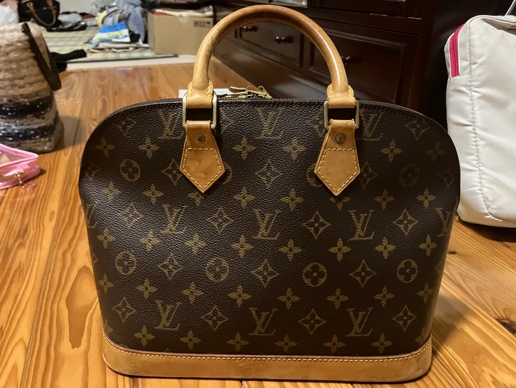 ルイヴィトン アルマ （ブランドバッグ）の商品画像 - 査定依頼日：2025年11月26日 - 最高査定価格：60,000円