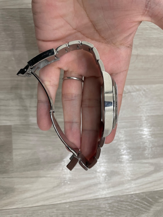 216570 エクスプローラ2（高級時計）の商品画像 - 査定依頼日：2025年9月29日 - 最高査定価格：1,350,000円