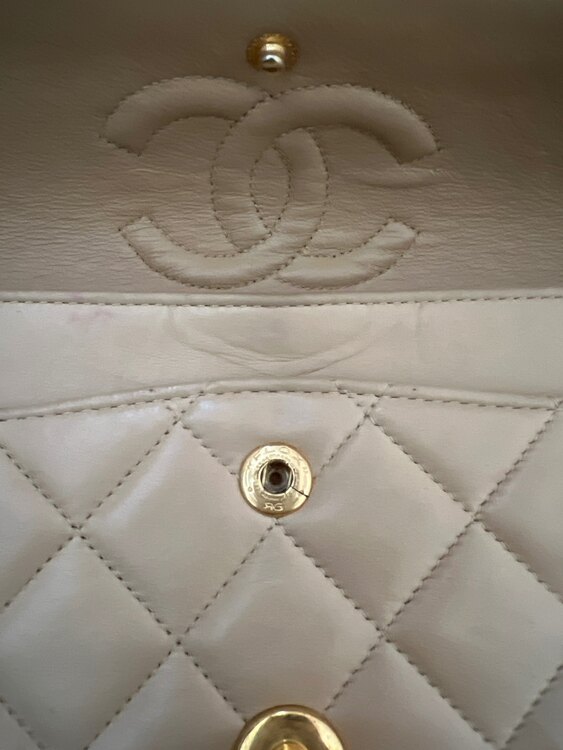 シャネル マトラッセ （ブランドバッグ）の商品画像 - 査定依頼日：2025年1月11日 - 最高査定価格：330,000円