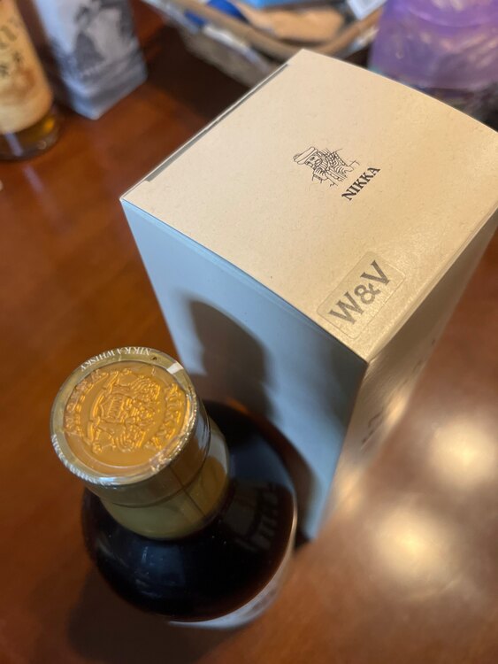 余市　WOODY&VANILLC（お酒）の商品画像 - 査定依頼日：2025年3月28日 - 最高査定価格：37,000円