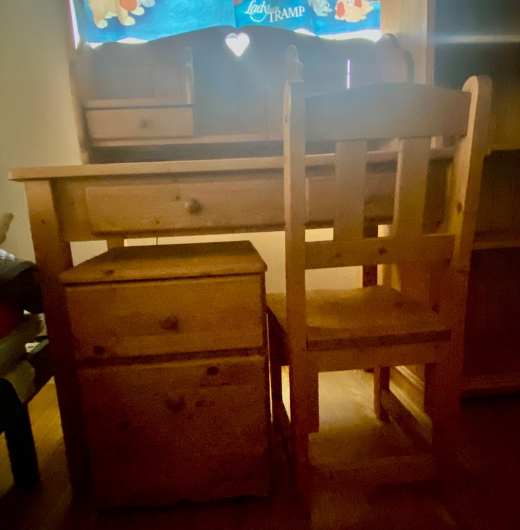 パイン材学習机セット（家具・寝具）の商品画像 - 査定依頼日：2025年9月13日 - 最高査定価格：3,000円