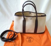 ガーデンパーティー（布）（ブランドバッグ）の商品画像 - 査定依頼日：2026年7月17日 - 最高査定価格：250,000円