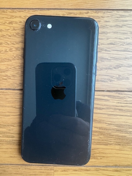 iPhone SE（スマホ）の商品画像 - 査定依頼日：2026年4月25日 - 最高査定価格：13,000円