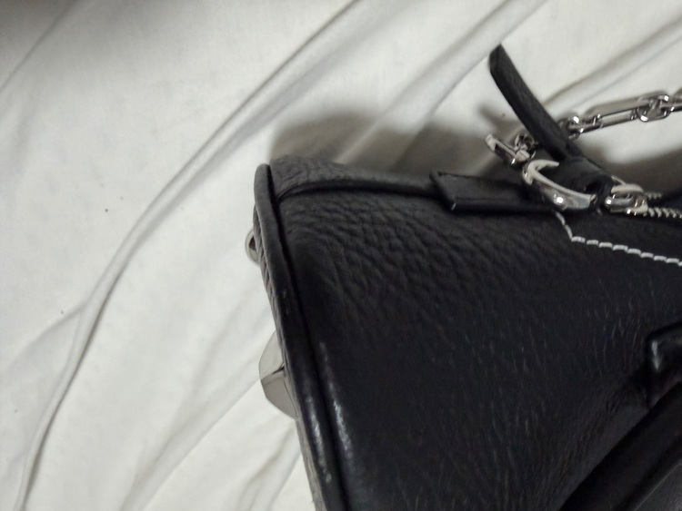 メゾンマルジェラ　5AC マイクロショルダーバッグ（ブランドバッグ）の商品画像 - 査定依頼日：2025年10月25日 - 最高査定価格：50,000円