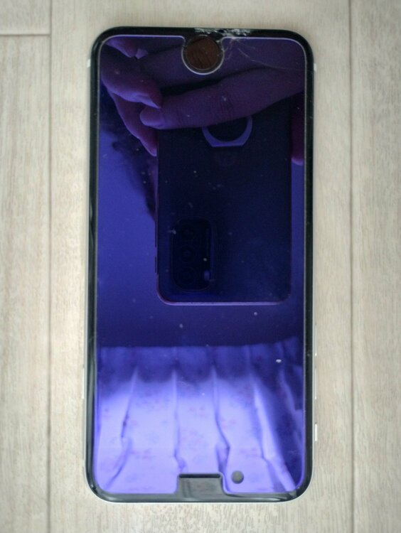 iPhone SE (第 2 世代) 64GB au（スマホ）の商品画像 - 査定依頼日：2026年4月21日 - 最高査定価格：10,000円