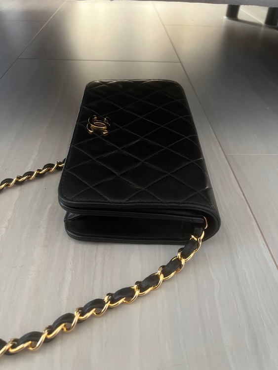 CHANELミニマトラッセ（ブランドバッグ）の商品画像 - 査定依頼日：2026年1月9日 - 最高査定価格：210,000円