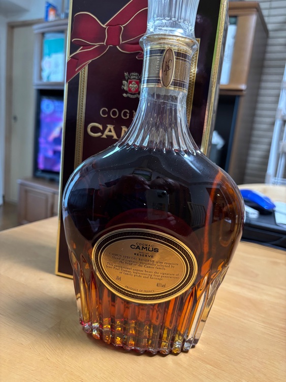 ブランデー カミュ （お酒）の商品画像 - 査定依頼日：2025年7月19日 - 最高査定価格：100円