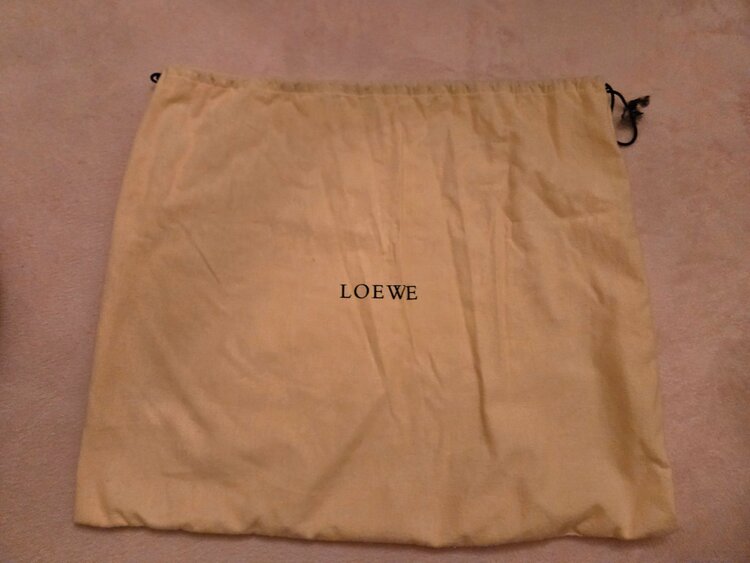 ロエベ（ブランドバッグ）の商品画像 - 査定依頼日：2026年4月7日 - 最高査定価格：25,000円