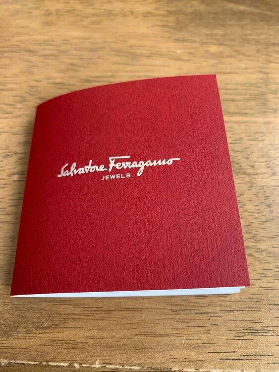 フェラガモ（金・貴金属）の商品画像 - 査定依頼日：2025年1月22日 - 最高査定価格：40,000円