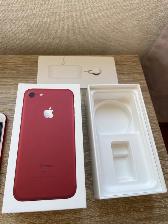 iPhone7 128GB docomo（スマホ）の商品画像 - 査定依頼日：2026年3月7日 - 最高査定価格：2,500円