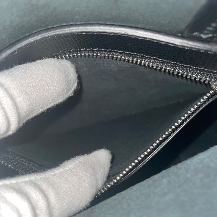 バーティカルカバ　スモール（ブランドバッグ）の商品画像 - 査定依頼日：2025年7月30日 - 最高査定価格：90,000円