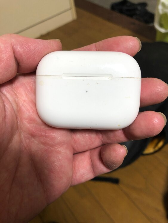 AirPods pro（家電）の商品画像 - 査定依頼日：2024年12月31日 - 最高査定価格：3,000円