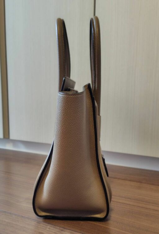 セリーヌ　ラゲージ　（ブランドバッグ）の商品画像 - 査定依頼日：2025年8月29日 - 最高査定価格：130,000円