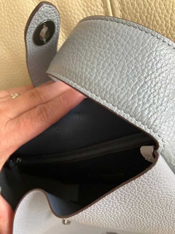 その他 コーチ （ブランドバッグ）の商品画像 - 査定依頼日：2025年4月25日 - 最高査定価格：5,000円