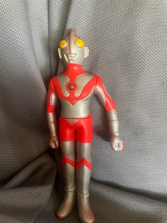 ウルトラマン　ソフビ（フィギュア・プラモデル）の商品画像 - 査定依頼日：2026年3月20日 - 最高査定価格：1,500円