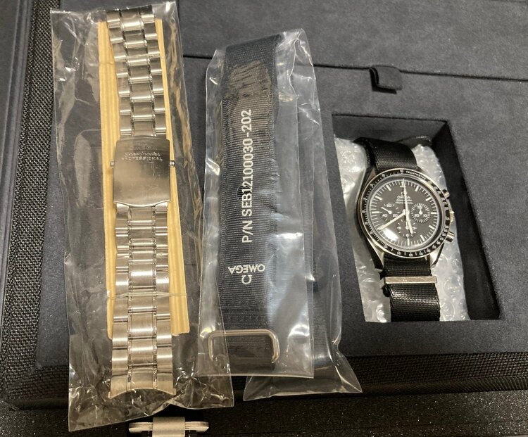 オメガ スピードマスター 3113042300100（高級時計）の商品画像 - 査定依頼日：2025年4月11日 - 最高査定価格：650,000円